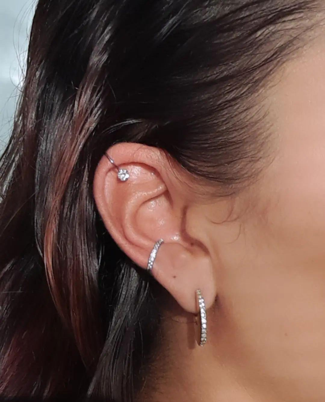 Ear cuff đ