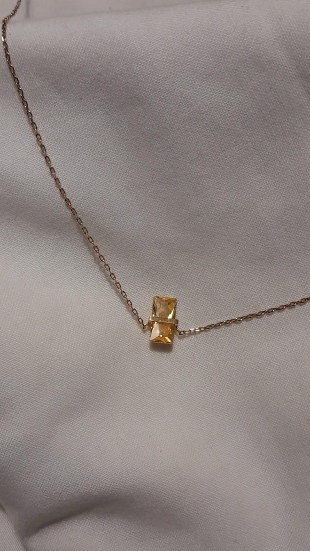 Collier Sylla