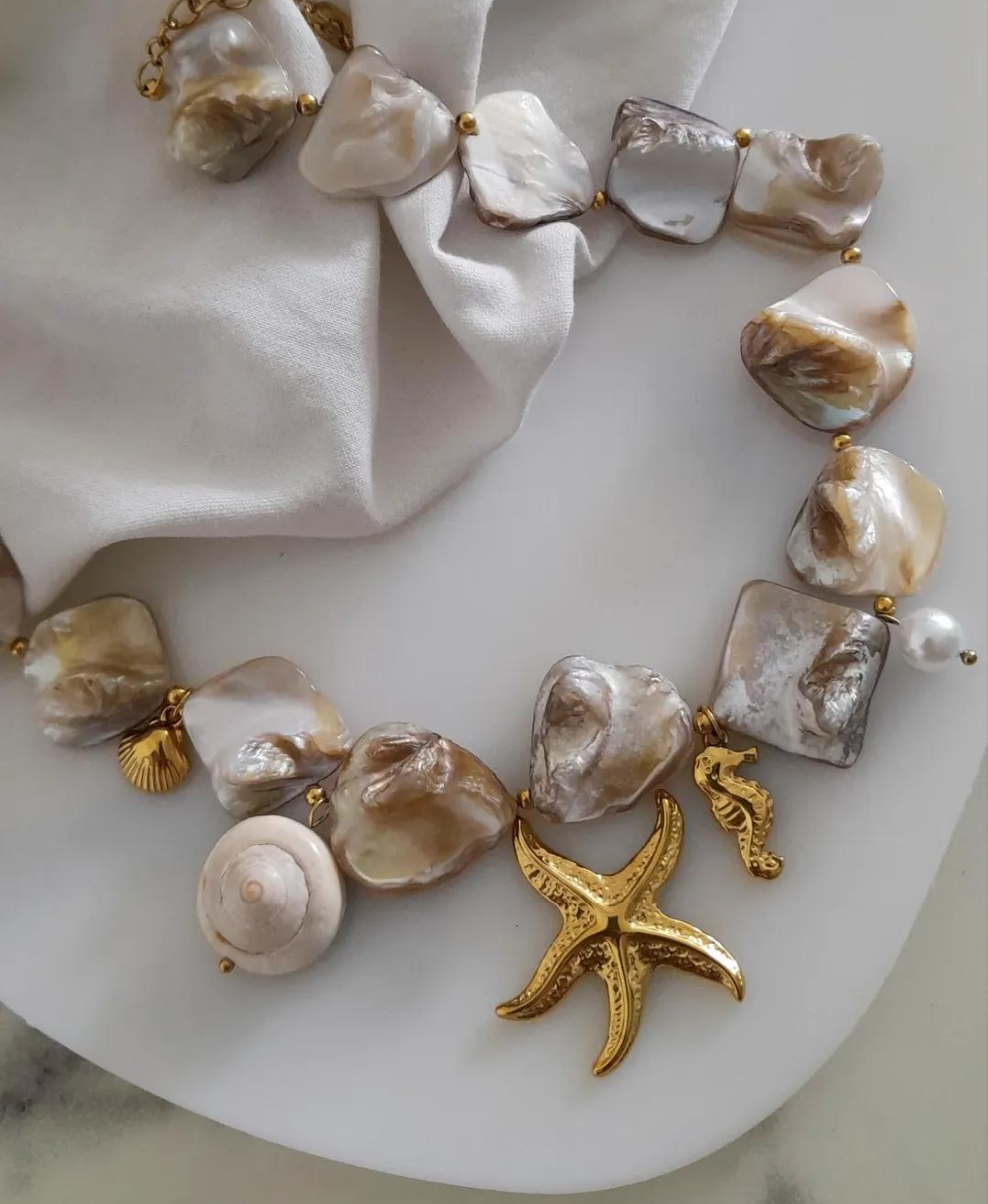 Collier Shell