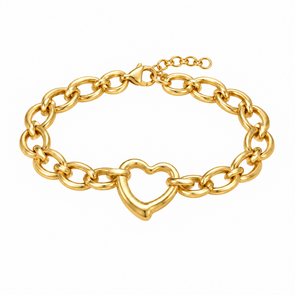 Bracelet cœur doré avec fermoir et chaînette réglable sur fond blanc