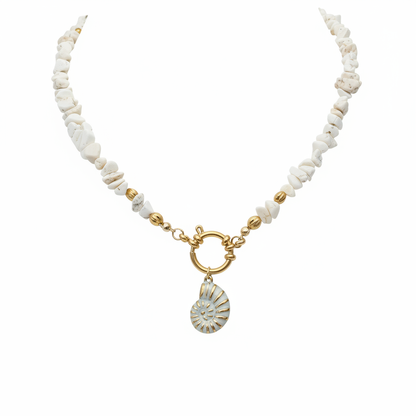 Collier pierres blanches perles dorées toggle fond blanc