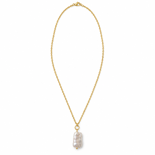 Dernier collier seul sur fond blanc avec dorure intensifiée