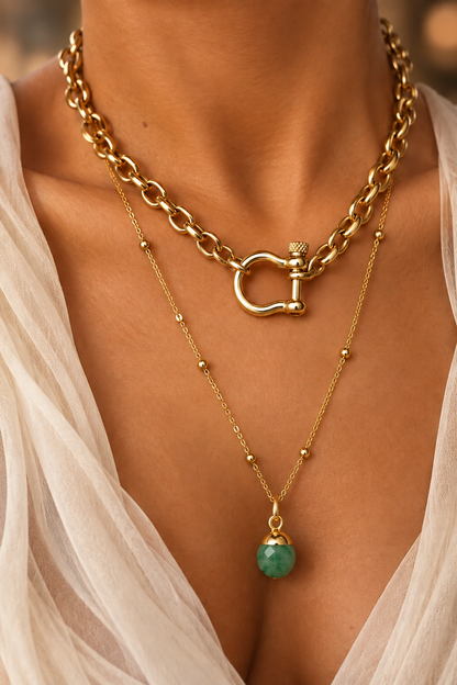 Photo du pendentif avec une aventurine plus verte