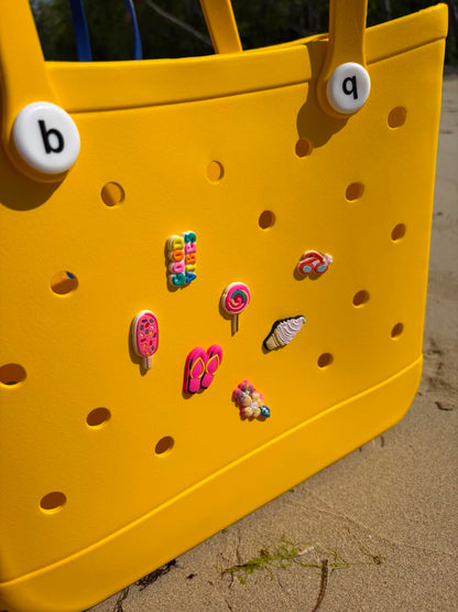 Le sac SUMMER POP avec 3 pins au choix
