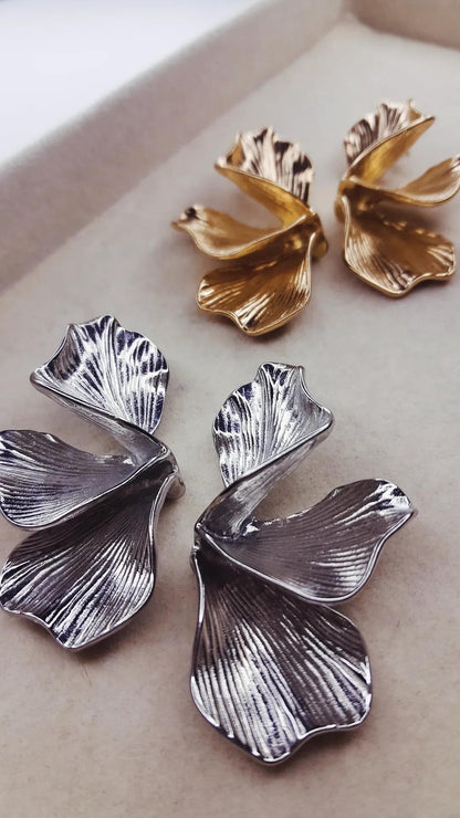BO Kylie, boucles d'oreilles en acier inoxydable doré Peach Banana – vue 3