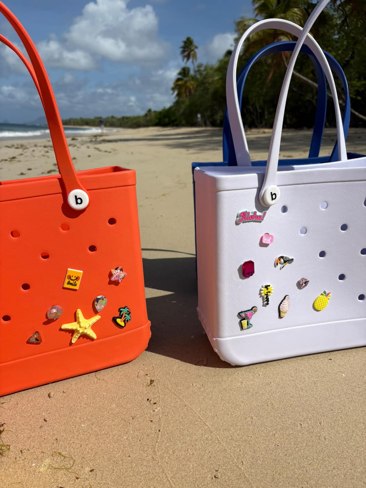 Le sac SUMMER POP avec 3 pins au choix